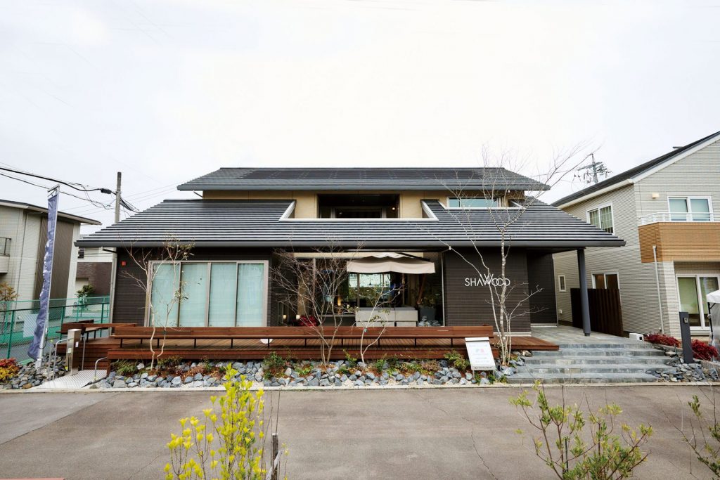 【デザインスタジオ一宮展示場】理想の住まいプランをご提案。土地探しから建て替えまで、経験豊富なスタッフがサポートいたします。 外観