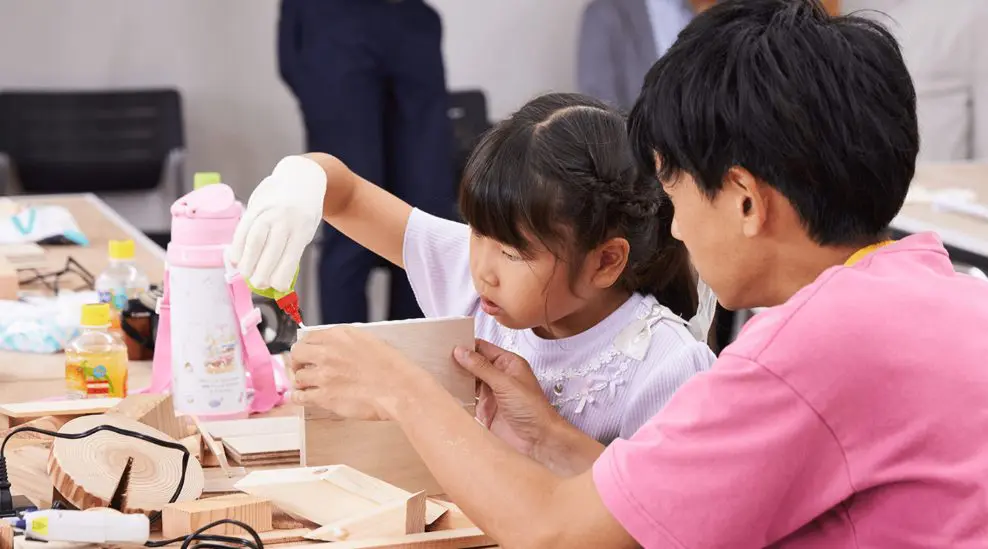 【木育フェス開催中】自由研究にも！無料参加で廃材アート体験！